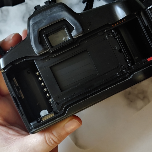 Vintage Minolta Camera - Picture 4 of 14